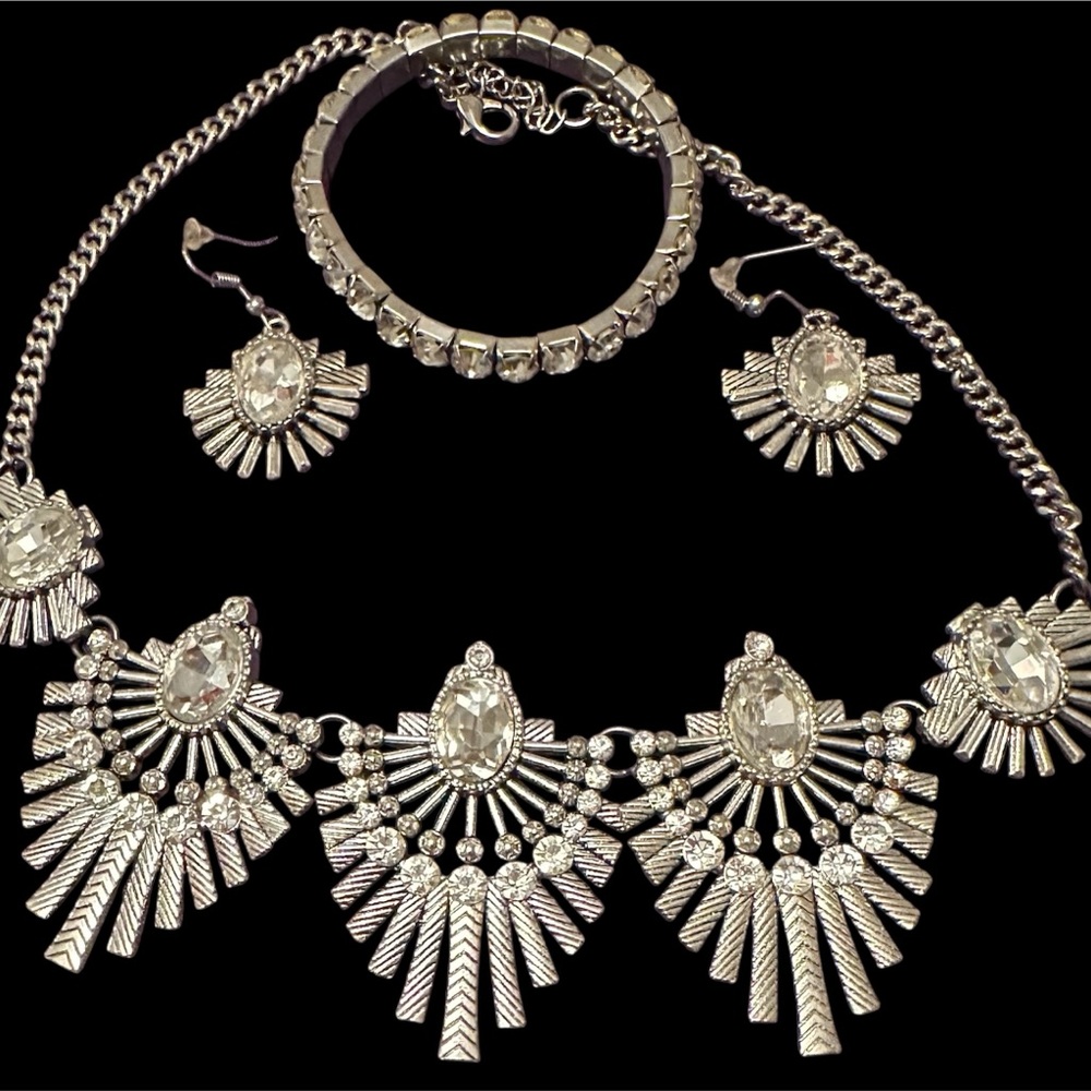Elegant Silver 3-Piece Jewelry Set